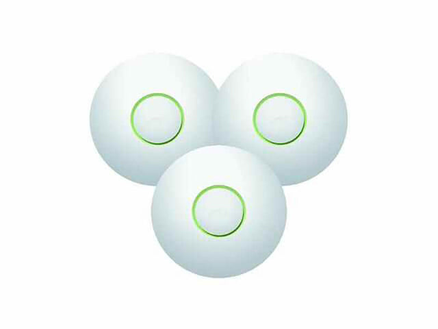 UniFi 802.11ac/n Dual-Radio 2.4GHz 300Mbps 1 x RJ-45 Port 10/100/1000 Wireless Access Point